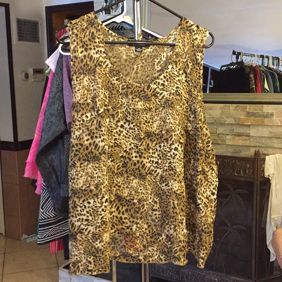 De Rotchild Tops - Derotchild 2X top good condition